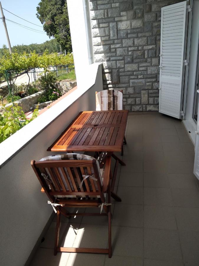Apartments Mlacovic Rab Town Ngoại thất bức ảnh