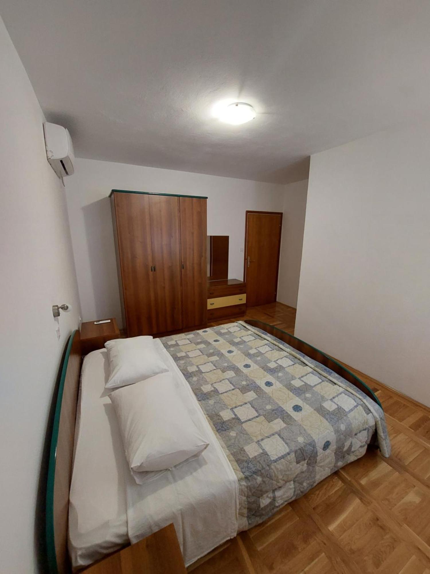 Apartments Mlacovic Rab Town Phòng bức ảnh