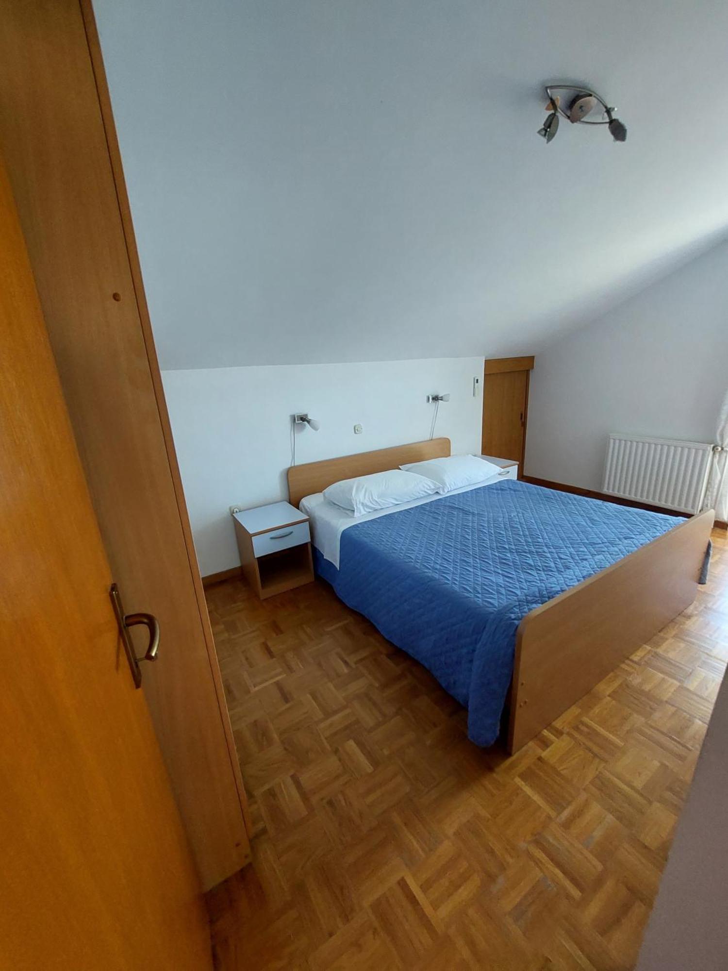 Apartments Mlacovic Rab Town Ngoại thất bức ảnh