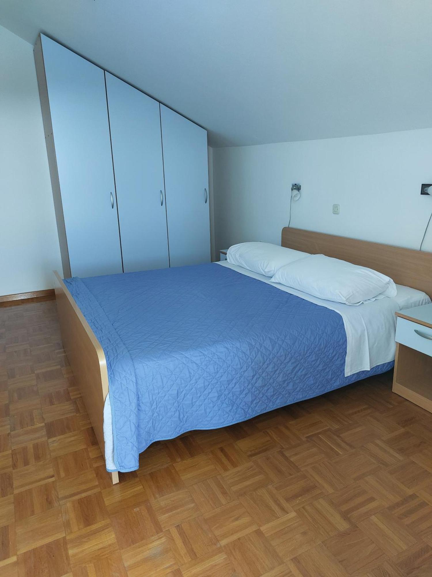 Apartments Mlacovic Rab Town Ngoại thất bức ảnh