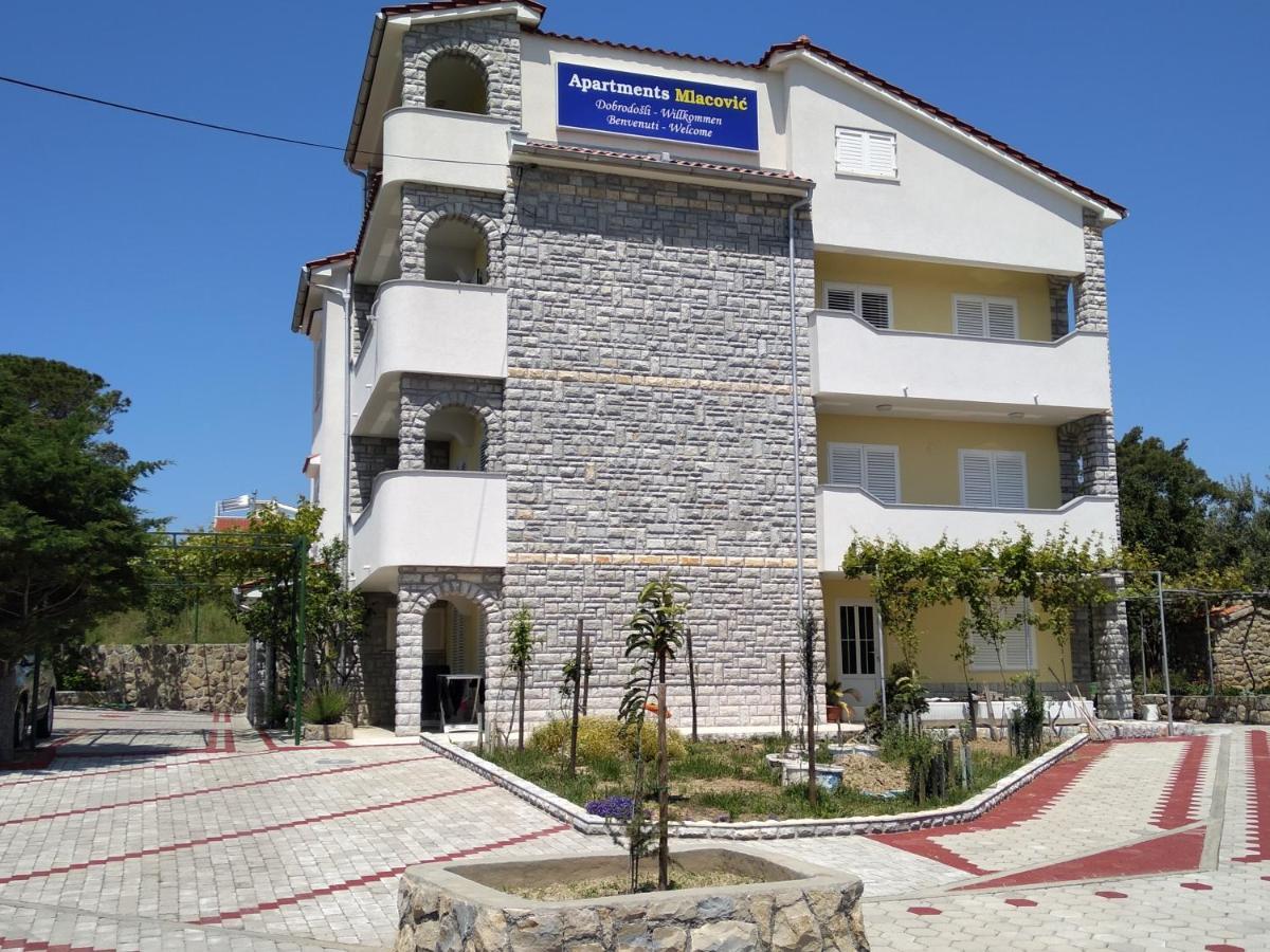 Apartments Mlacovic Rab Town Ngoại thất bức ảnh